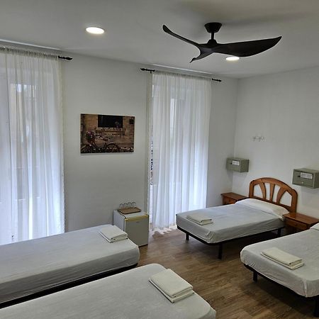 מדריד Hostal Miralva מראה חיצוני תמונה