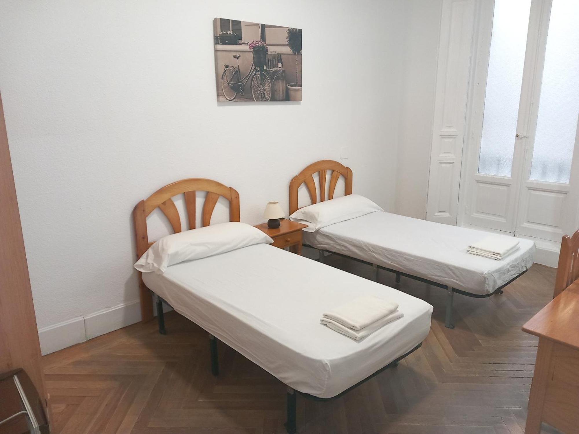 מדריד Hostal Miralva מראה חיצוני תמונה